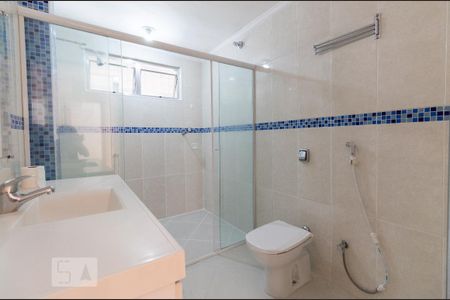 Apartamento à venda com 100m², 2 quartos e 1 vagaBanheiro do Corredor 