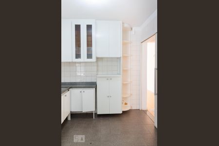 Apartamento à venda com 100m², 2 quartos e 1 vagaCozinha 