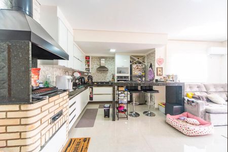 Apartamento à venda com 140m², 3 quartos e 2 vagasCozinha