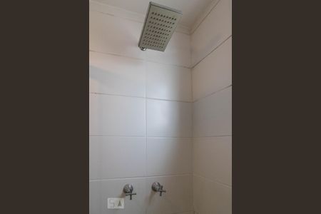 Apartamento para alugar com 67m², 2 quartos e 1 vaga Apartamento para alugar com 67m², 2 quartos e 1 vagaBanheiro da Suíte
