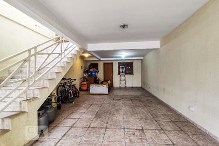 Casa à venda com 201m², 3 quartos e 4 vagas Casa à venda com 201m², 3 quartos e 4 vagasGaragem