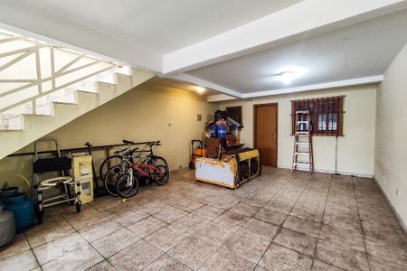 Casa à venda com 201m², 3 quartos e 4 vagas Casa à venda com 201m², 3 quartos e 4 vagasGaragem