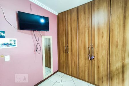 Casa à venda com 201m², 3 quartos e 4 vagas Casa à venda com 201m², 3 quartos e 4 vagasQuarto 2