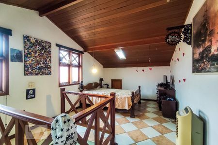 Casa à venda com 201m², 3 quartos e 4 vagas Casa à venda com 201m², 3 quartos e 4 vagasSotão