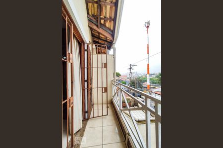 Casa à venda com 201m², 3 quartos e 4 vagas Casa à venda com 201m², 3 quartos e 4 vagasVaranda da Suíte