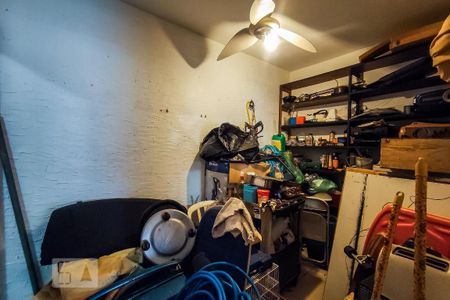 Casa à venda com 201m², 3 quartos e 4 vagas Casa à venda com 201m², 3 quartos e 4 vagasQuarto de Serviço