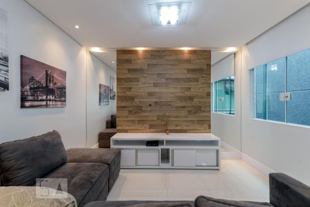 Sala de Estar de casa para alugar com 3 quartos, 90m² em Vila Gustavo, São Paulo