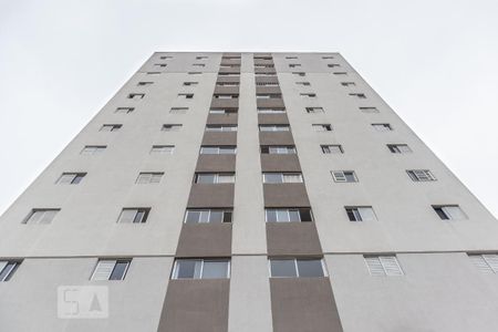 Apartamento para alugar com 70m², 2 quartos e 1 vaga Apartamento para alugar com 70m², 2 quartos e 1 vagaFachada