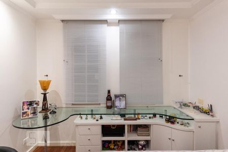 Casa à venda com 400m², 5 quartos e 2 vagasQuarto 2