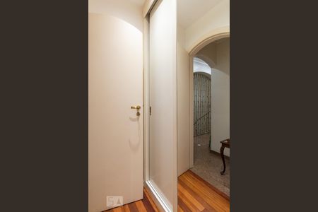 Casa à venda com 400m², 5 quartos e 2 vagasQuarto 1