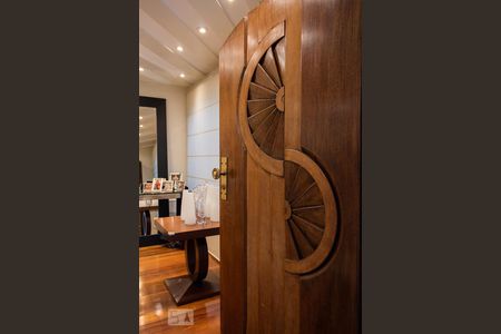 Casa à venda com 400m², 5 quartos e 2 vagasEntrada