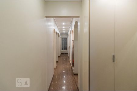 Casa à venda com 400m², 5 quartos e 2 vagasCorredor