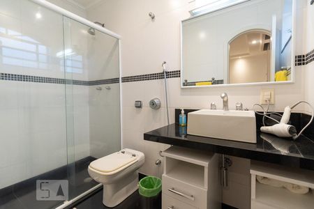 Casa à venda com 400m², 5 quartos e 2 vagasBanheiro da Suíte 2