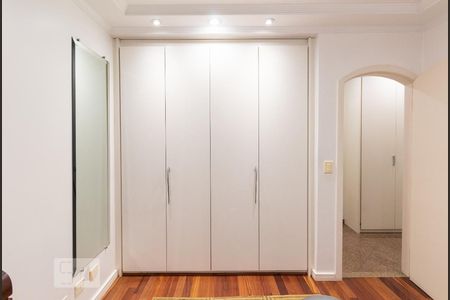 Casa à venda com 400m², 5 quartos e 2 vagasQuarto 2