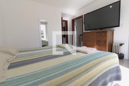 Casa à venda com 384m², 3 quartos e 5 vagas Casa à venda com 384m², 3 quartos e 5 vagasQuarto Suíte