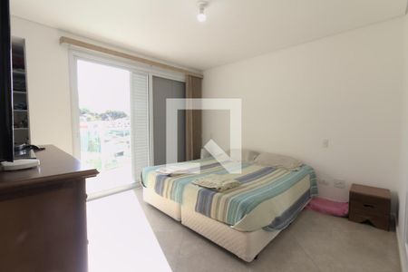 Casa à venda com 384m², 3 quartos e 5 vagas Casa à venda com 384m², 3 quartos e 5 vagasQuarto Suíte