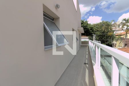 Casa à venda com 384m², 3 quartos e 5 vagas Casa à venda com 384m², 3 quartos e 5 vagasSacada Lateral