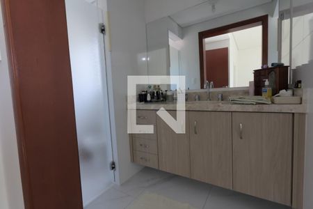 Casa à venda com 384m², 3 quartos e 5 vagas Casa à venda com 384m², 3 quartos e 5 vagasBanheiro da Suíte