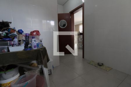 Casa à venda com 384m², 3 quartos e 5 vagas Casa à venda com 384m², 3 quartos e 5 vagasÁrea de Serviço