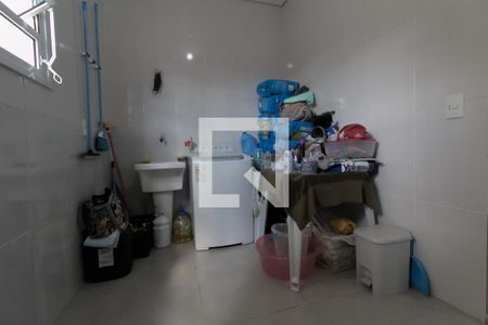 Casa à venda com 384m², 3 quartos e 5 vagas Casa à venda com 384m², 3 quartos e 5 vagasÁrea de Serviço