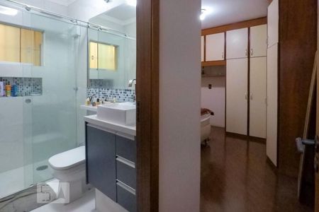 Casa à venda com 250m², 4 quartos e 4 vagasQuarto 3 suite