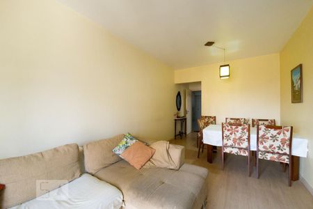 Sala de apartamento para alugar com 3 quartos, 76m² em Vila Gumercindo, São Paulo