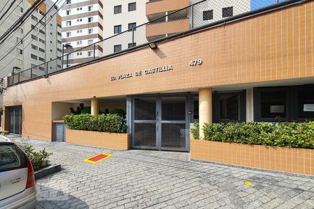 Apartamento para alugar com 76m², 3 quartos e 1 vaga Apartamento para alugar com 76m², 3 quartos e 1 vagaFachada