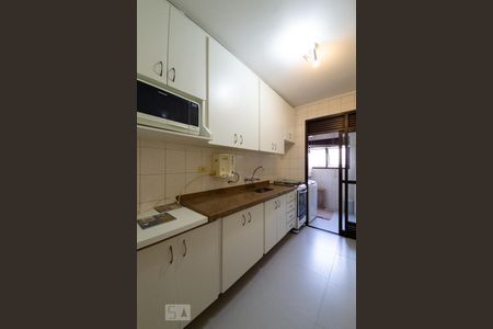 Apartamento para alugar com 76m², 3 quartos e 1 vaga Apartamento para alugar com 76m², 3 quartos e 1 vagaCozinha