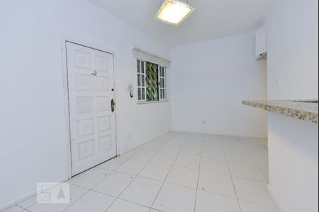 Sala de apartamento para alugar com 2 quartos, 50m² em Jardim Botânico, Rio de Janeiro