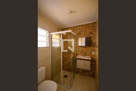 Banheiro  de casa à venda com 2 quartos, 100m² em Vila Moraes, São Paulo