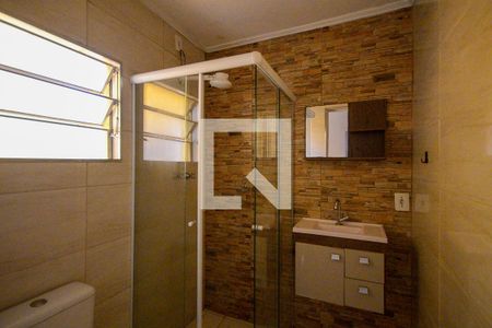 Banheiro  de casa à venda com 2 quartos, 100m² em Vila Moraes, São Paulo
