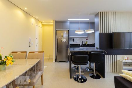 Sala de apartamento para alugar com 2 quartos, 56m² em Vila Osasco, Osasco
