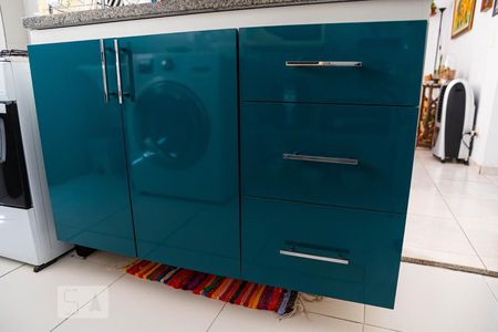 Apartamento para alugar com 45m², 2 quartos e 1 vagaCozinha - Armários