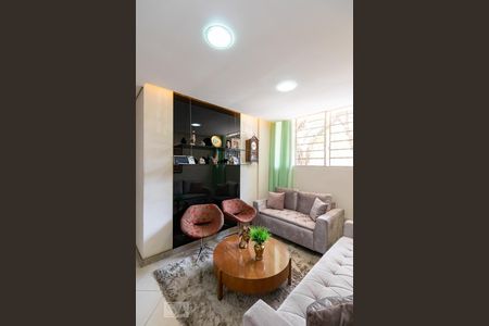 Sala de apartamento para alugar com 3 quartos, 90m² em Funcionários, Belo Horizonte