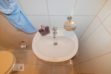 Casa para alugar com 168m², 2 quartos e 2 vagasBanheiro Suíte externa