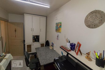 Casa para alugar com 168m², 2 quartos e 2 vagasSuíte externa