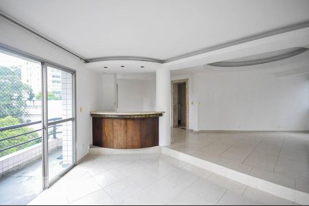 Apartamento à venda com 136m², 2 quartos e 2 vagas Apartamento à venda com 136m², 2 quartos e 2 vagasSala