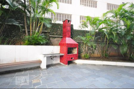 Apartamento à venda com 136m², 2 quartos e 2 vagasChurrasqueira