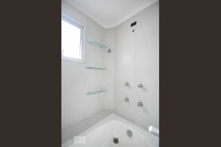 Apartamento à venda com 136m², 2 quartos e 2 vagas Apartamento à venda com 136m², 2 quartos e 2 vagasBanheiro suíte