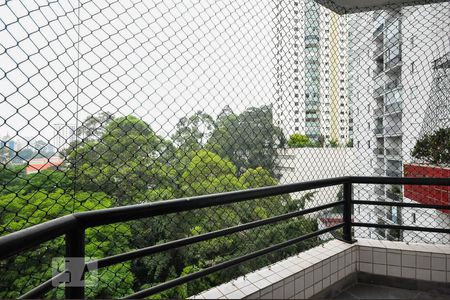 Apartamento à venda com 136m², 2 quartos e 2 vagas Apartamento à venda com 136m², 2 quartos e 2 vagasVaranda