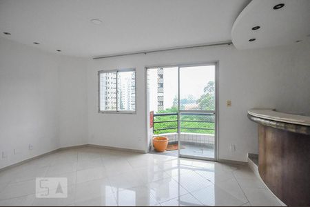 Apartamento à venda com 136m², 2 quartos e 2 vagas Apartamento à venda com 136m², 2 quartos e 2 vagasSala
