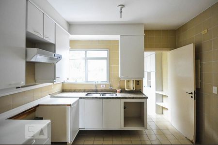 Apartamento à venda com 136m², 2 quartos e 2 vagas Apartamento à venda com 136m², 2 quartos e 2 vagasCozinha