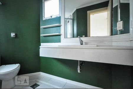 Apartamento à venda com 136m², 2 quartos e 2 vagas Apartamento à venda com 136m², 2 quartos e 2 vagasBanheiro suíte