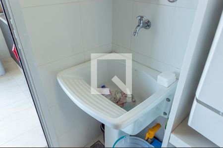 Apartamento à venda com 77m², 2 quartos e 1 vagaÁrea de Serviço