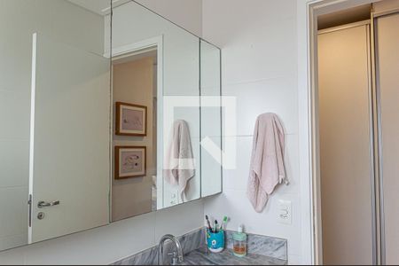 Apartamento à venda com 77m², 2 quartos e 1 vagaBanheiro da Suíte