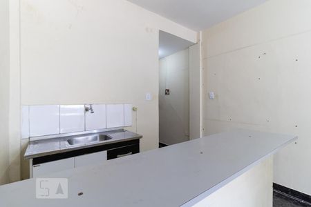 Cozinha de apartamento à venda com 1 quarto, 34m² em Liberdade, São Paulo