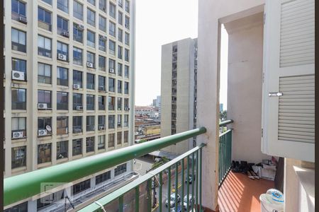 Sacada de apartamento à venda com 1 quarto, 45m² em Jardim Floresta, Porto Alegre