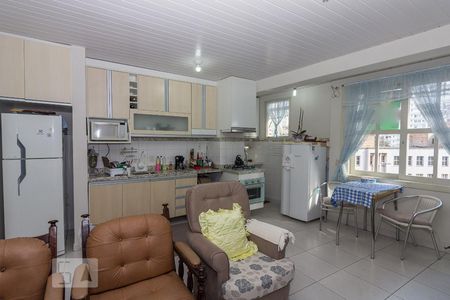 Sala/Cozinha de apartamento à venda com 1 quarto, 45m² em Jardim Floresta, Porto Alegre