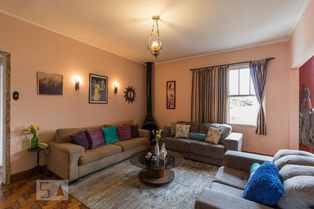 Sala de apartamento para alugar com 3 quartos, 85m² em São Geraldo, Porto Alegre