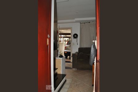 Sala - corredor de casa de condomínio para alugar com 2 quartos, 60m² em Vila Guarani (zona Sul), São Paulo